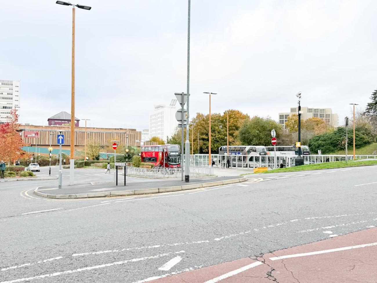 City Centre Apartment Close To Ascot & Legoland Sleep Upto 4 Guests - Parking On Request! Bracknell Kültér fotó